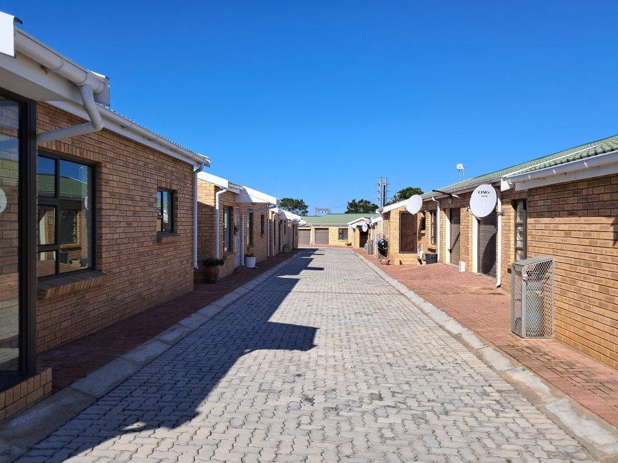 2 Bedroom Property for Sale in Jeffreys Bay Central Eastern Cape